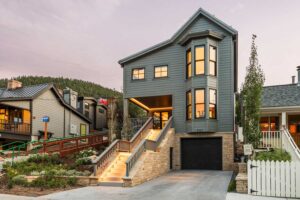 01.exterior_901woodside