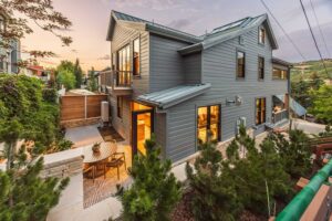 13.exterior_901woodside